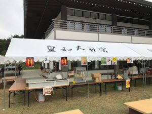 お祭りや縁日の屋台に使われているテントはどんなテント イベントテントのことならテントマーケット