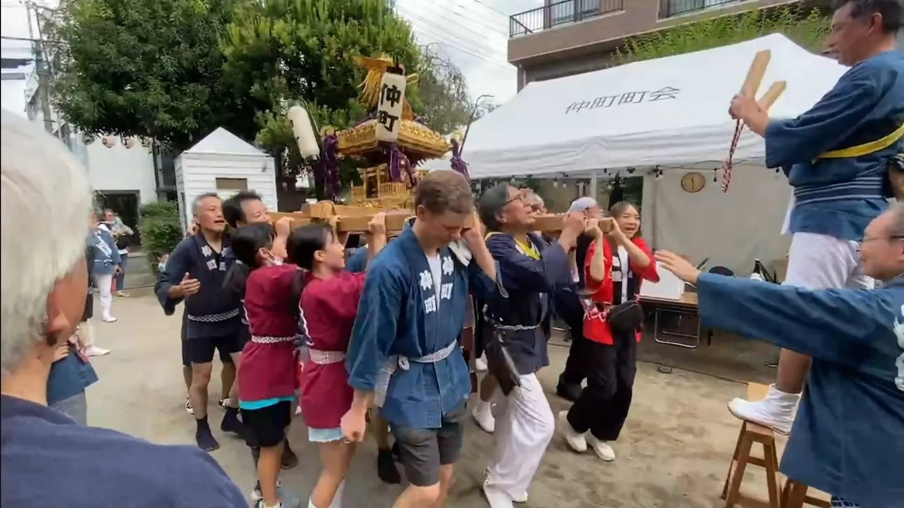 お祭りテント